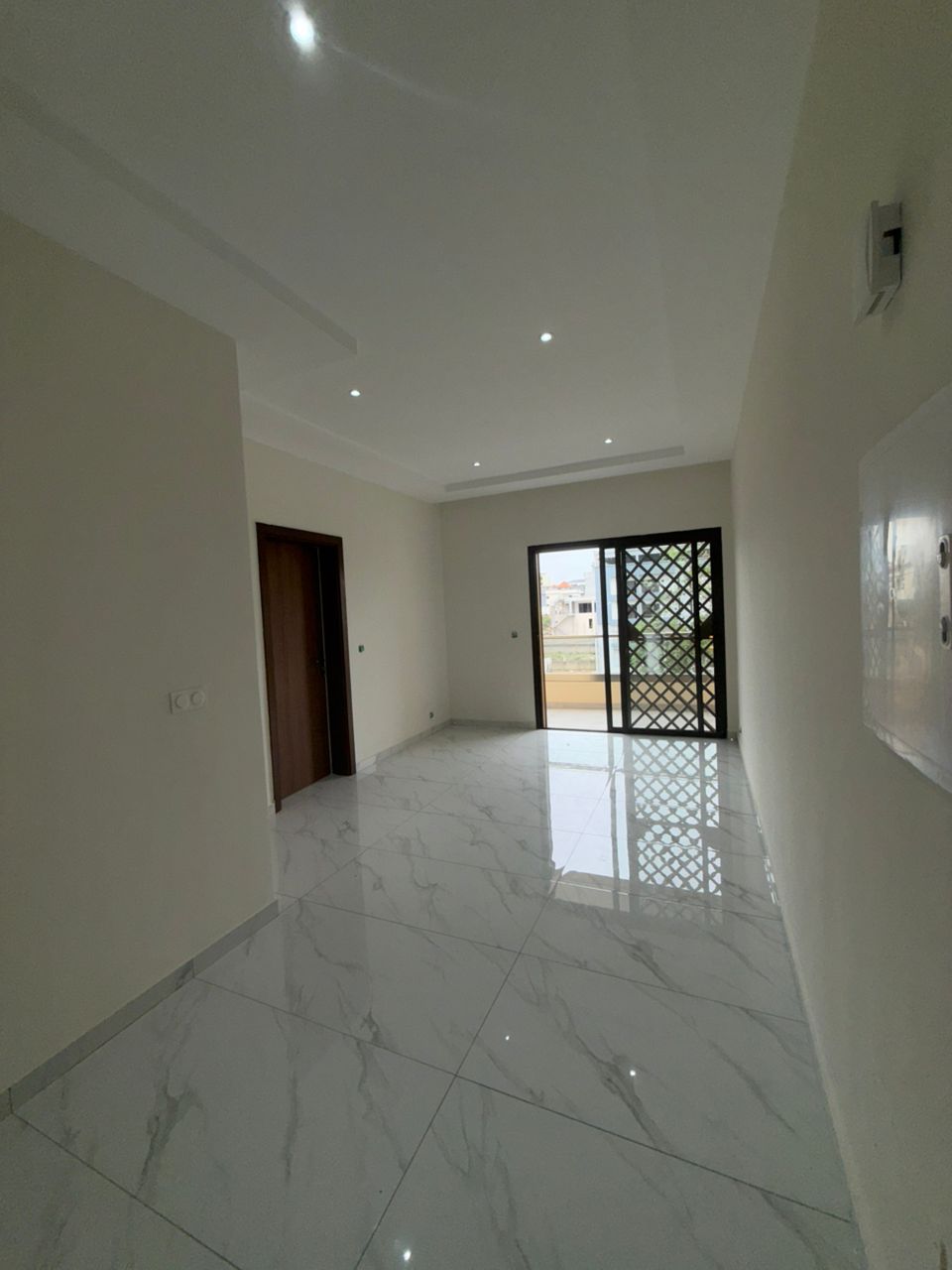 APPARTEMENT DE 2 PIÈCES À LOUER