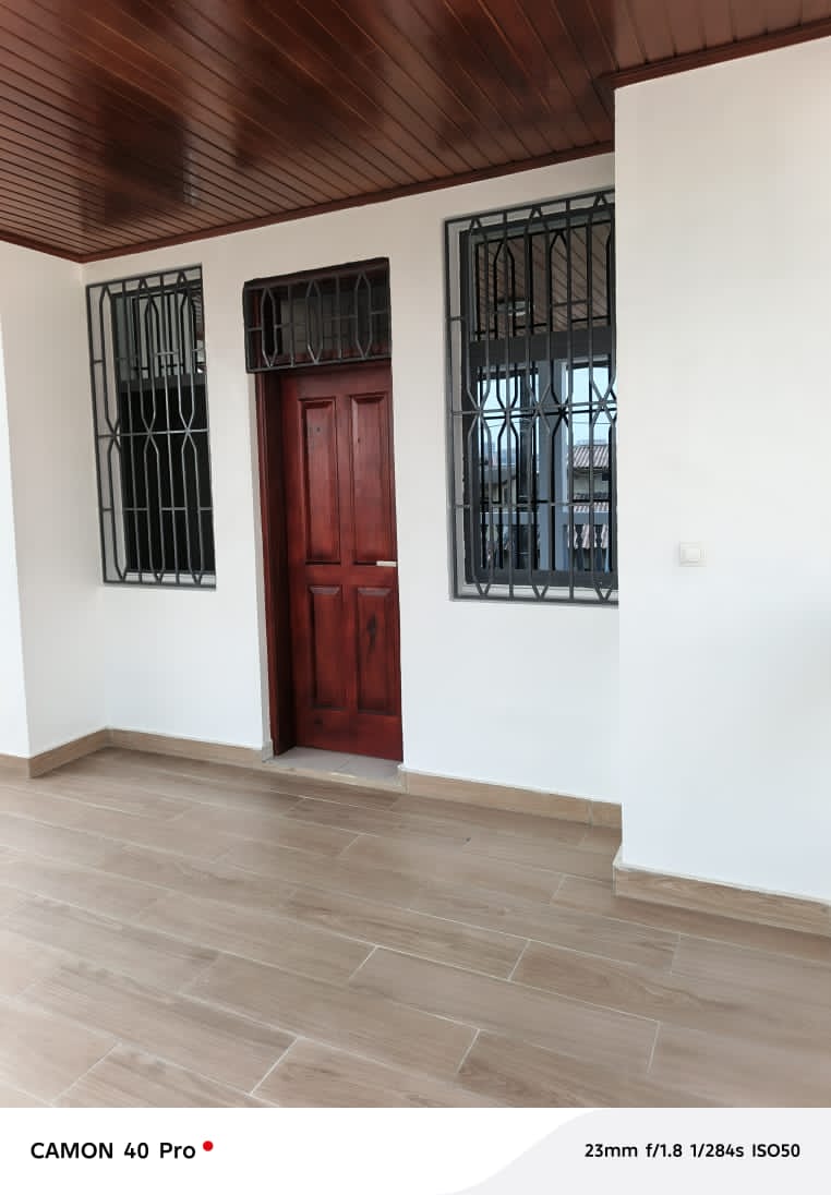 VILLA EN LOCATION A COCODY 9EM TRANCHE CITÉ ROSIER PROGRAMME 3 — vue 3