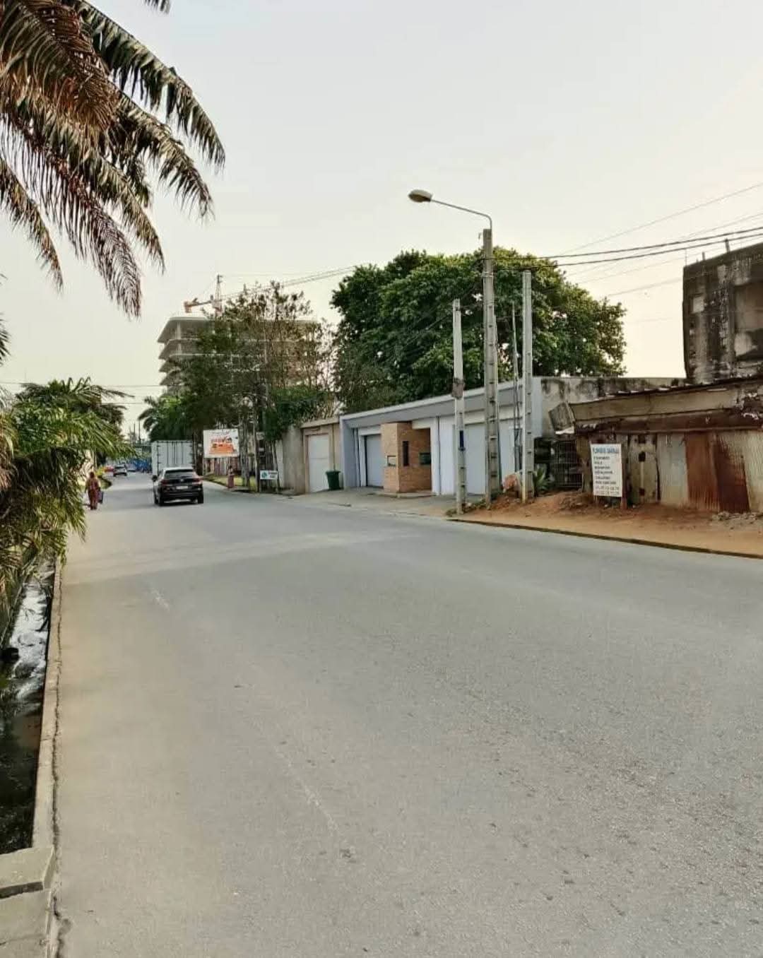 TERRAIN EN VENTE A COCODY RIVIERA 2 — vue 2