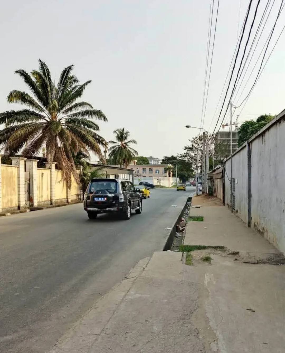TERRAIN EN VENTE A COCODY RIVIERA 2 — vue 3