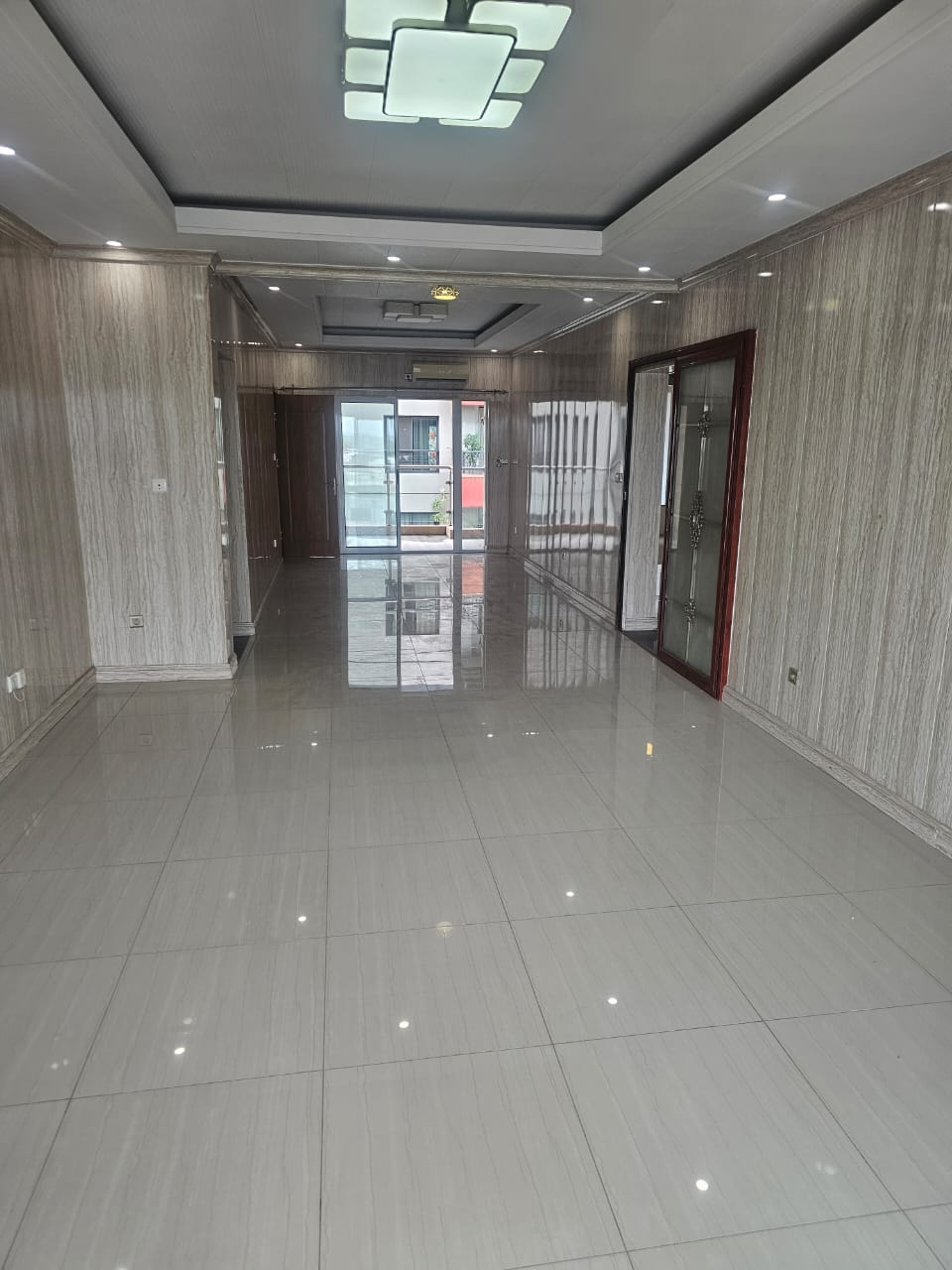 APPARTEMENTS A LOUER A MARCORY ZONE 4 — vue 4